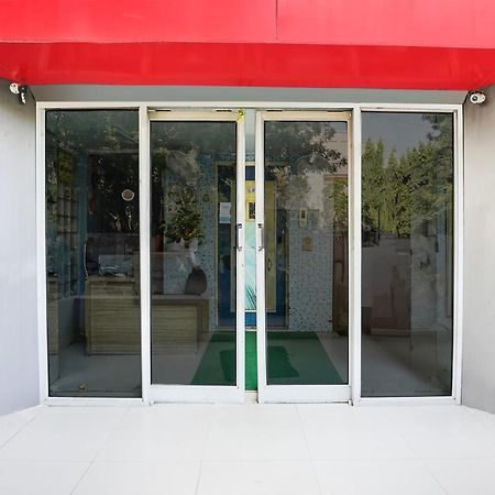 Hotel O Vibrant Residency Ahmedabad Exterior foto